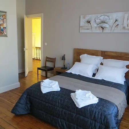 D'hotes- Aux Oiseaux Bed & Breakfast