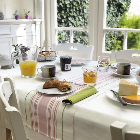 Bed & Breakfast D'hotes- Aux Oiseaux
